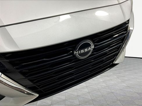 Certified 2024 Nissan Altima 2.5 SV FWD image 32