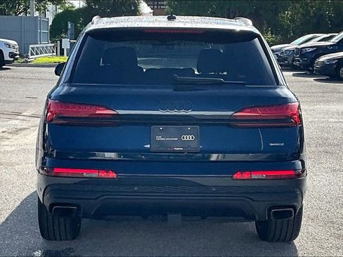 Certified 2025 Audi Q7 3.0T Premium Plus image 6