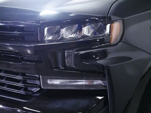 Used 2020 Chevrolet Silverado 1500 RST AWD/4WD image 16