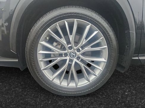 Used 2023 Lexus NX 350h AWD w/ Vision Package image 4