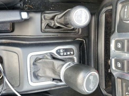 Used 2022 Jeep Wrangler Sport S image 14