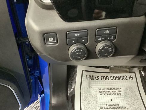 Used 2025 Chevrolet Silverado 1500 LT AWD/4WD image 14