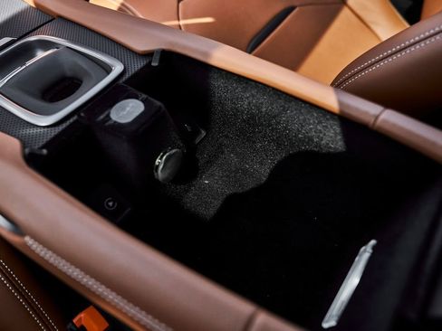 Used 2018 Ferrari GTC4Lusso image 64