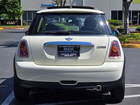 Used 2008 MINI Cooper Hardtop w/ Premium Pkg FWD image 5