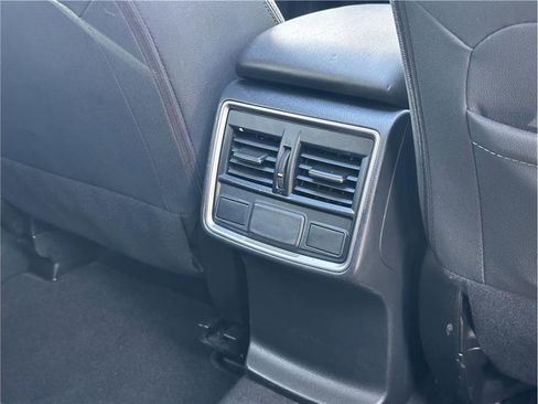 Used 2023 Subaru Forester Premium image 25