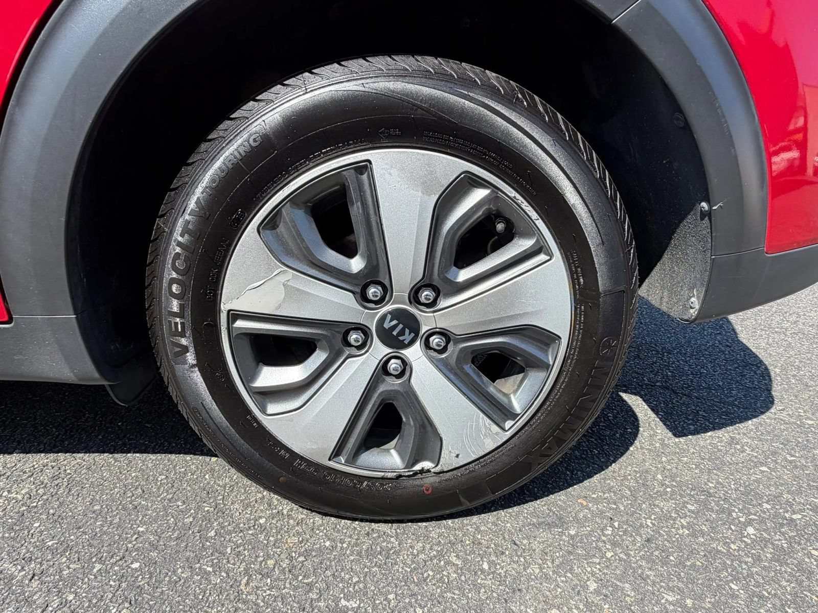 Used 2018 Kia Niro LX FWD image 19
