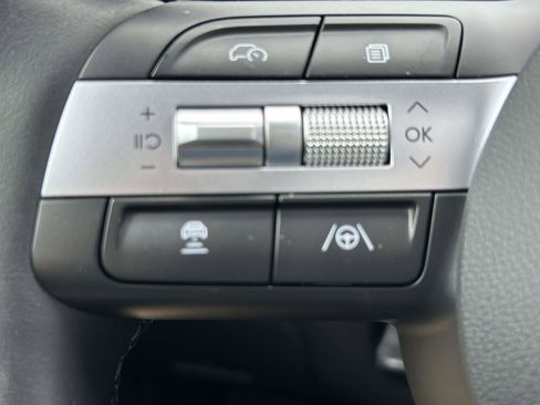 Used 2025 Hyundai Tucson SEL FWD image 22
