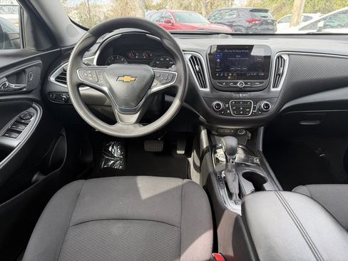 Used 2024 Chevrolet Malibu LT image 14