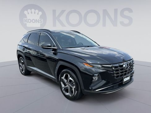 Used 2022 Hyundai Tucson Limited w/ Cargo Package AWD/4WD image 2