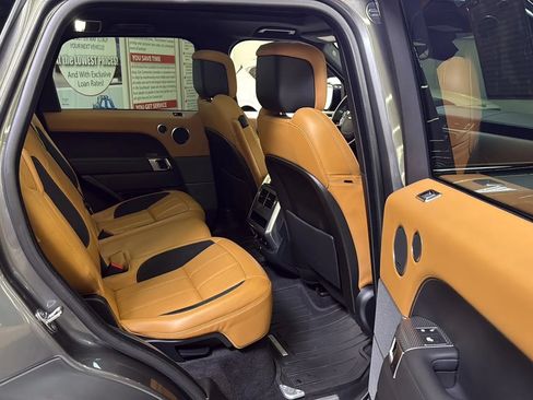 Used 2019 Land Rover Range Rover Sport Supercharged AWD/4WD image 24