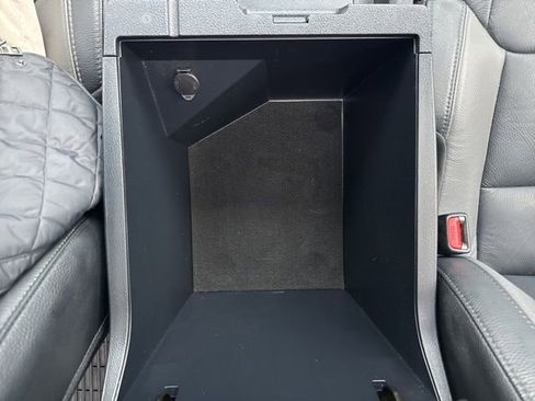 Used 2019 Toyota Tundra Limited w/ Limited Premium Package image 30