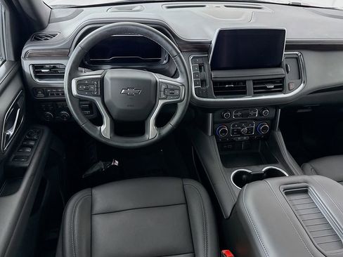 Used 2024 Chevrolet Suburban Z71 w/ Z71 Off-Road Package AWD/4WD image 3