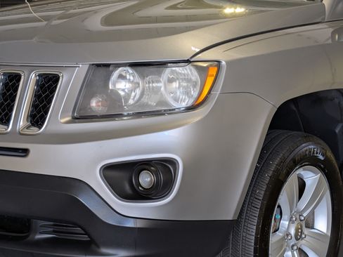 Used 2016 Jeep Compass Sport w/ Power Value Group AWD/4WD image 13