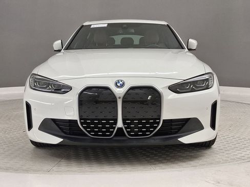 Used 2023 BMW i4 eDrive35 w/ Premium Package RWD image 4