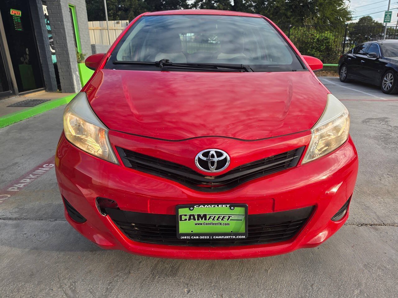 Used 2013 Toyota Yaris L FWD image 54