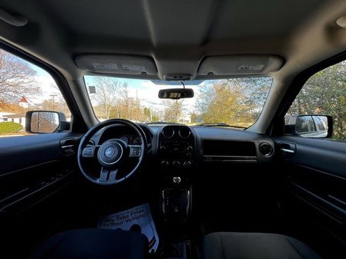 Used 2017 Jeep Patriot Latitude image 63