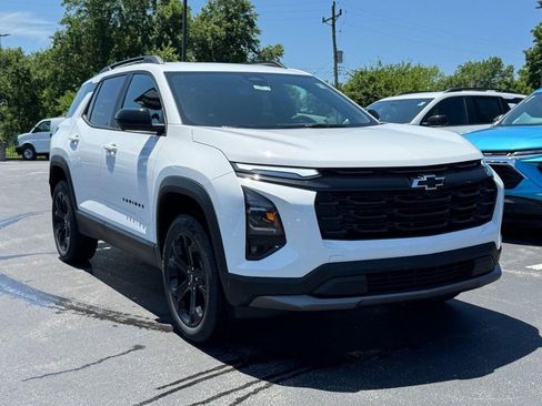 New 2026 Chevrolet Equinox LT w/ Midnight Edition AWD/4WD image 2