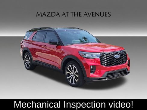 Used 2025 Ford Explorer ST-Line w/ Premium Package RWD image 3