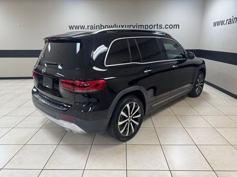Used 2022 Mercedes-Benz GLB 250 image 6