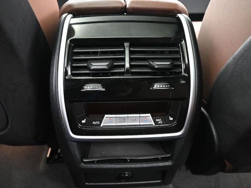 Used 2019 BMW X5 xDrive40i w/ Convenience Package AWD/4WD image 14