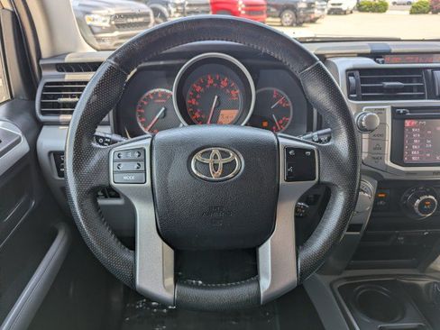 Used 2012 Toyota 4Runner SR5 w/ Premium Pkg w/3rd Row Seat AWD/4WD image 13