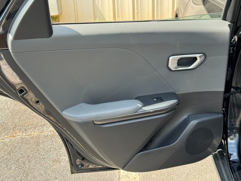 Used 2025 Kia K4 FWD image 37