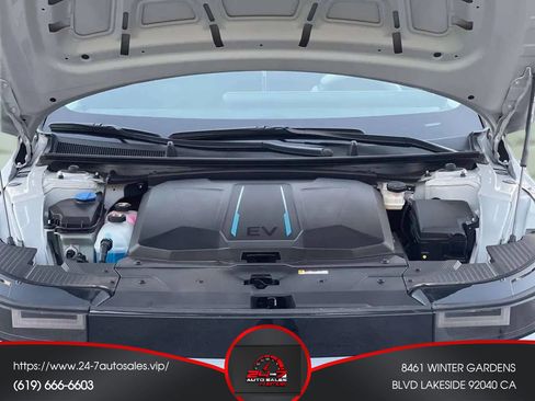 Used 2024 Hyundai Ioniq 5 SE image 46