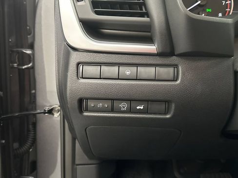 New 2026 Nissan Rogue SV AWD/4WD image 19