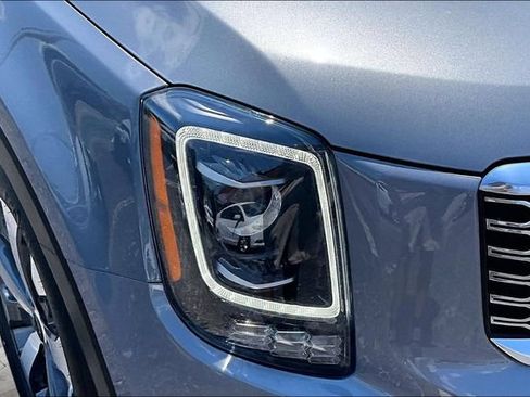 Used 2021 Kia Telluride S FWD image 28