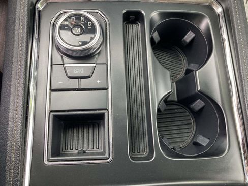 Used 2024 Ford Expedition Max XLT RWD image 28