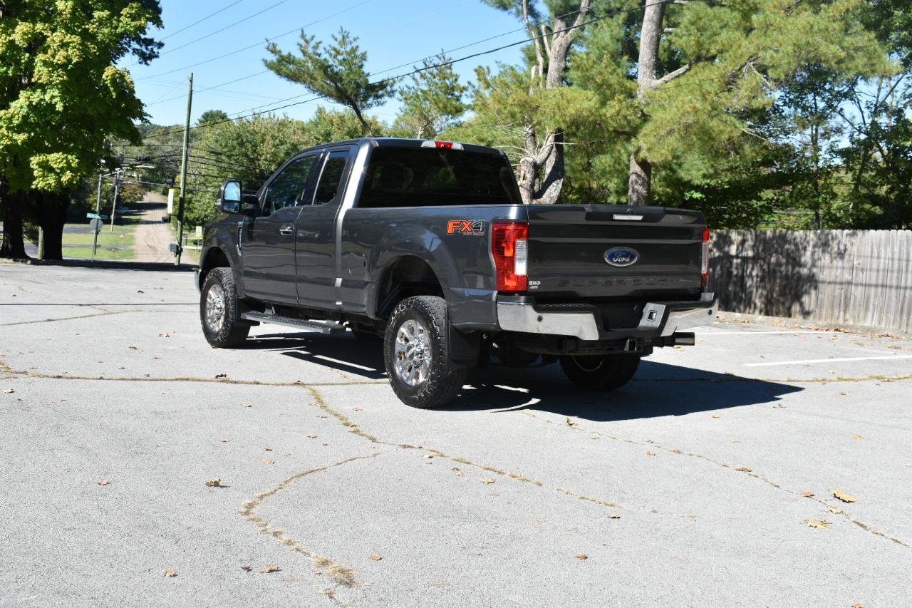 Used 2018 Ford F250 XLT w/ XLT Premium Package AWD/4WD image 4