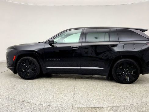 Used 2025 Jeep Wagoneer S Launch Edition image 8