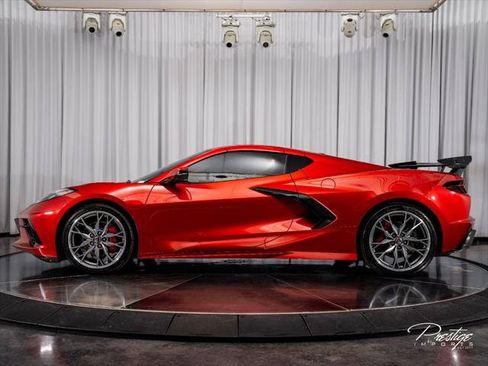 Used 2025 Chevrolet Corvette Stingray Premium Cpe w/ 3LT RWD image 8