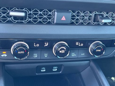 Certified 2025 Honda Accord SE image 29