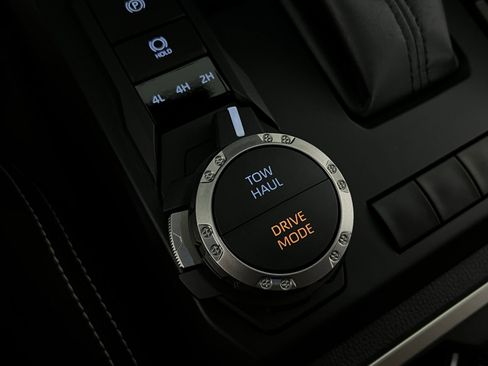 New 2025 Toyota Tacoma TRD Sport image 16