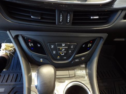 Used 2018 Buick Envision Essence w/ LPO, Cargo Package AWD/4WD image 13