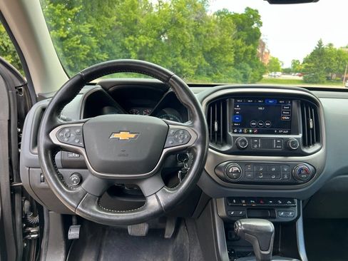 Used 2021 Chevrolet Colorado Z71 w/ Safety Package AWD/4WD image 22