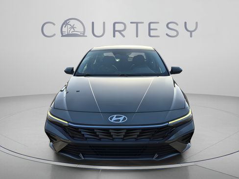 Used 2024 Hyundai Elantra SEL FWD image 10