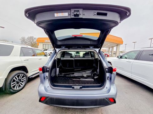 Used 2023 Toyota Highlander XLE image 39