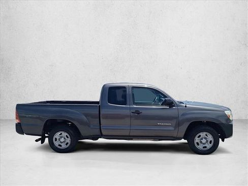 Used 2015 Toyota Tacoma 2WD Access Cab w/ Convenience Package image 4