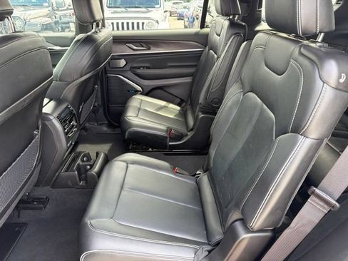 Used 2023 Jeep Grand Cherokee L Overland AWD/4WD image 20