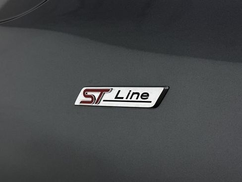 Used 2025 Ford Escape ST-Line FWD image 33