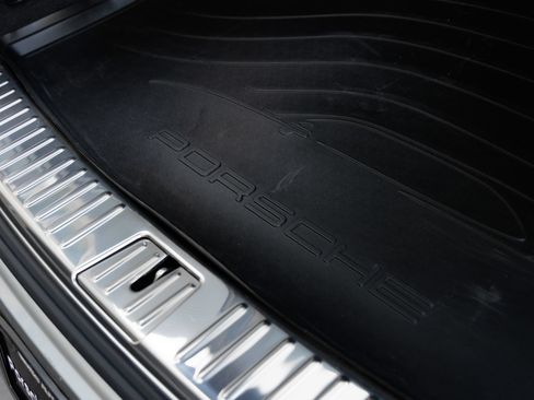 Certified 2026 Porsche Cayenne Coupe AWD/4WD image 30