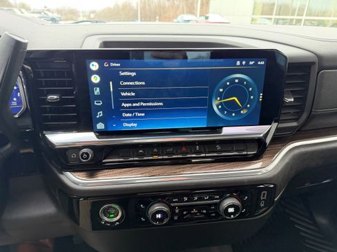 Used 2022 Chevrolet Silverado 1500 LT w/ Z71 Off-Road Package image 25