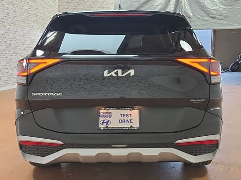 Used 2023 Kia Sportage EX FWD image 5