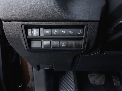 Used 2023 Toyota Tundra Limited AWD/4WD image 15