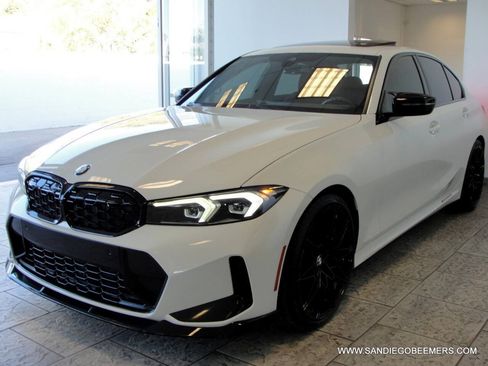 Used 2023 BMW 330i Sedan w/ M Sport Package RWD image 24