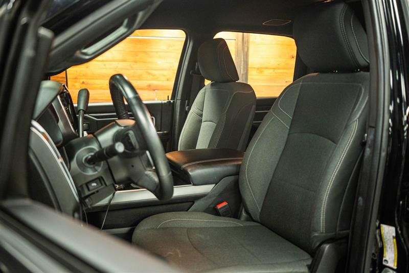 Used 2024 RAM 2500 Big Horn w/ Night Edition AWD/4WD image 9