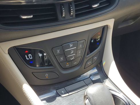 Used 2017 Buick Envision Essence FWD image 29
