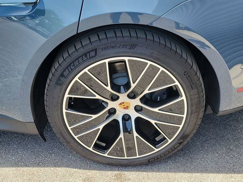 Certified 2025 Porsche Taycan AWD/4WD image 11